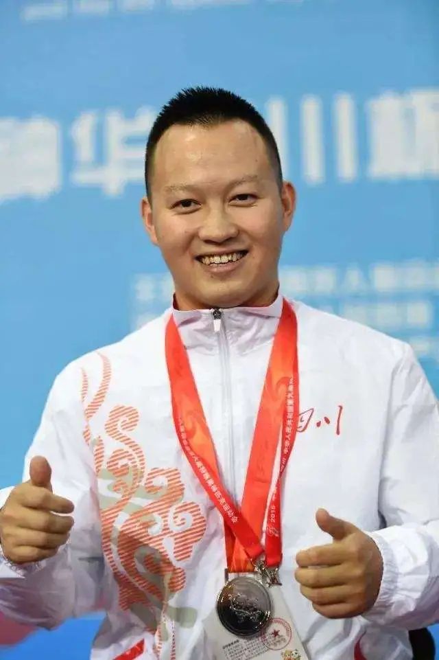 1664439650175764.jpg 640 (1).jpg